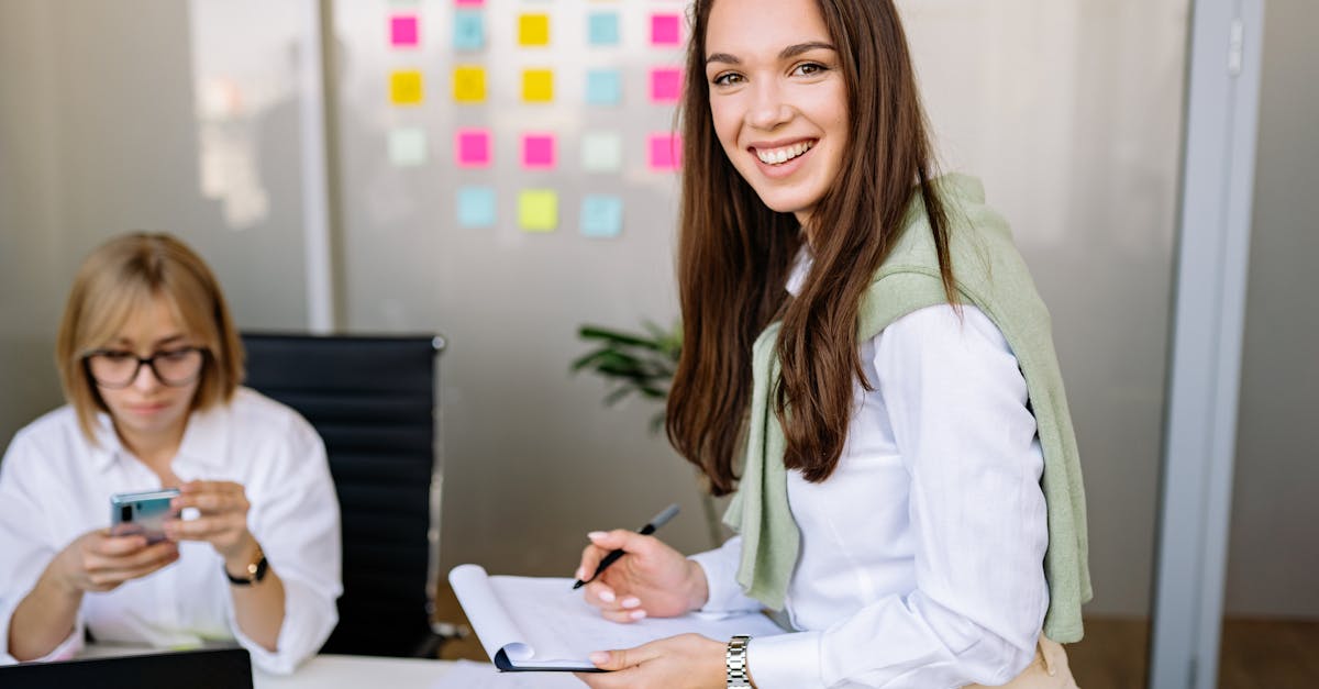 实名抖音号买卖：阳朔戏楼app详情下载教程