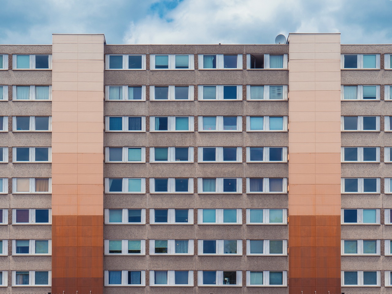 七牛云实名账号:完美角色购买平台