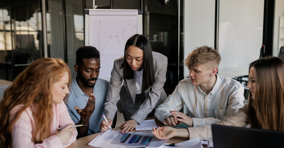 合作、对抗还是独立:技术支持辅助,玩家选择权分析